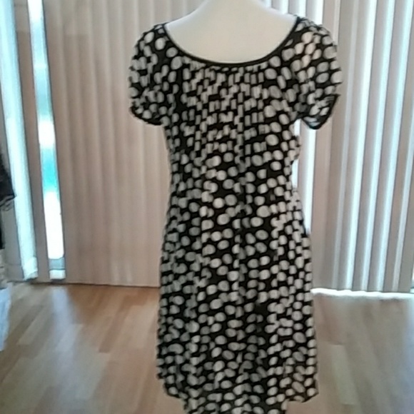 Dress - Picture 3 of 4